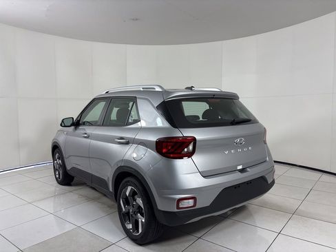 New 2026 Hyundai Venue SEL FWD image 3