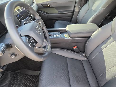 Used 2026 Lexus GX 550 AWD/4WD image 13