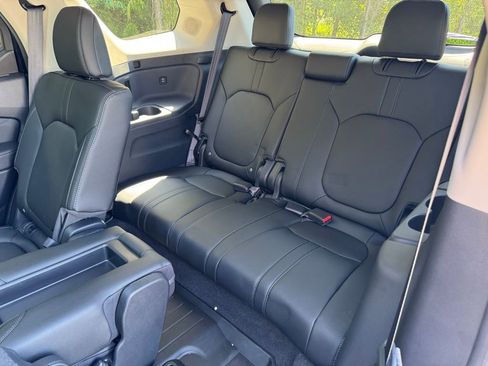 Certified 2026 Honda Pilot Touring image 13