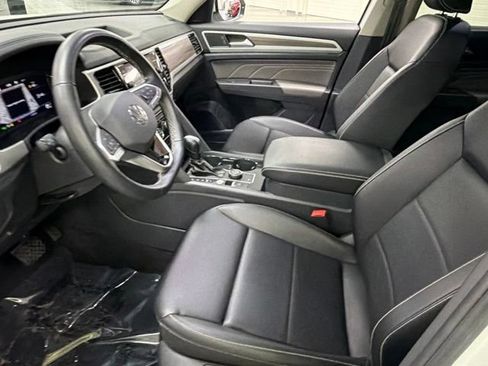 Used 2023 Volkswagen Atlas SEL AWD/4WD image 16