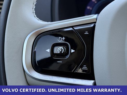 Certified 2024 Volvo XC90 B5 Plus w/ Protection Package Premier image 18