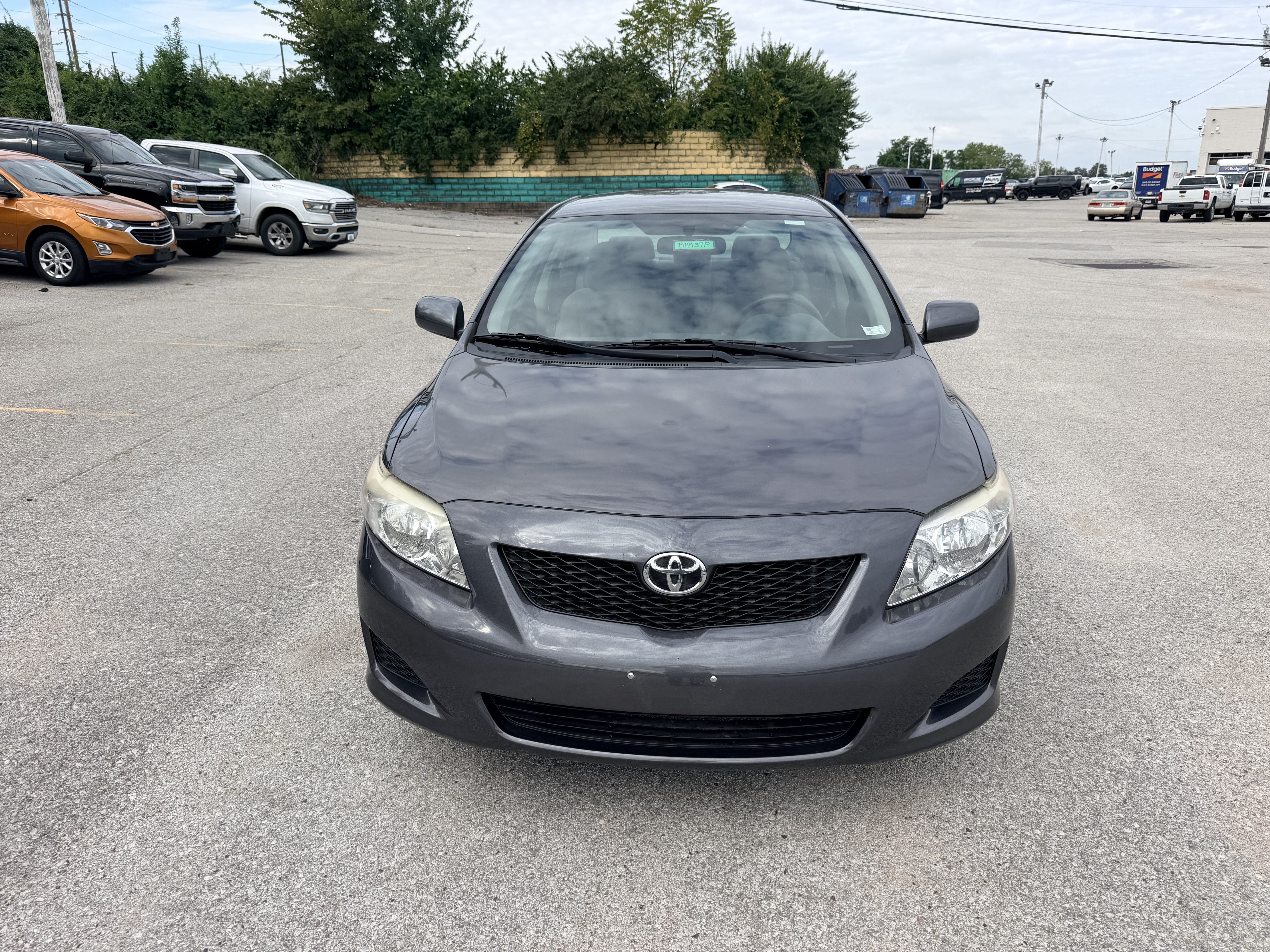 Used 2010 Toyota Corolla LE FWD image 1