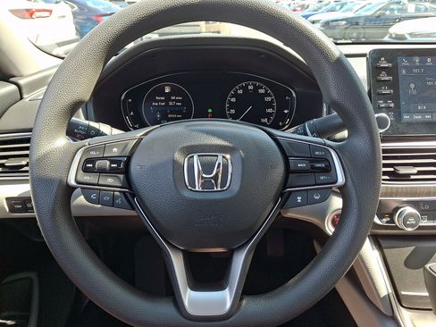 Used 2020 Honda Accord EX image 18
