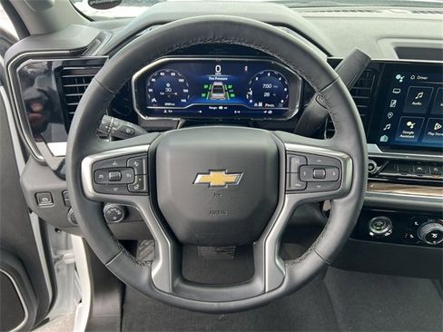 Certified 2024 Chevrolet Silverado 1500 LT image 11
