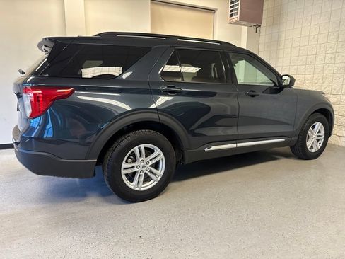 Used 2023 Ford Explorer XLT w/ Equipment Group 202A AWD/4WD image 43