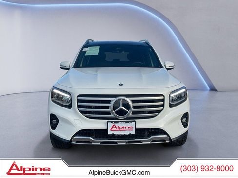 Used 2025 Mercedes-Benz GLB 250 4MATIC image 8