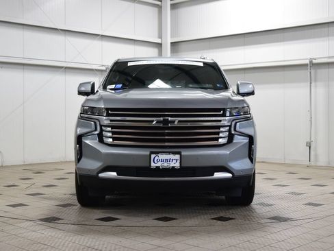 Used 2024 Chevrolet Tahoe High Country AWD/4WD image 2