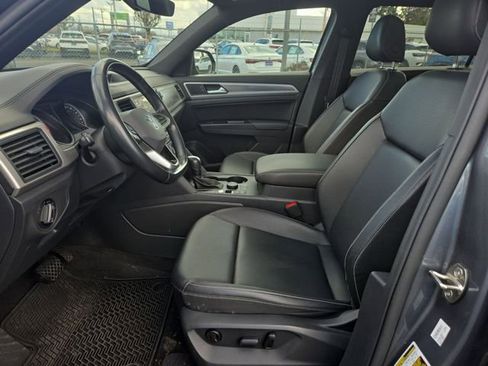 Used 2020 Volkswagen Atlas Cross Sport SE image 10