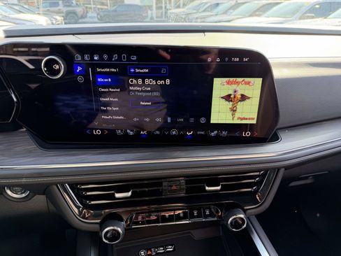 Certified 2025 Chevrolet Suburban Premier AWD/4WD image 22