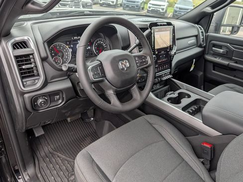 New 2026 RAM 2500 Big Horn AWD/4WD image 5