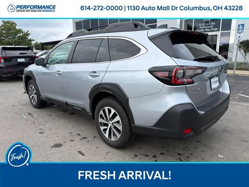 Used 2025 Subaru Outback Premium w/ Popular Package #1 AWD/4WD image 6