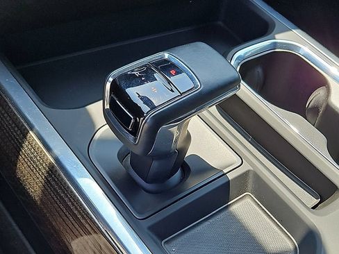 Certified 2025 Chevrolet Silverado 1500 RST w/ Convenience Package II AWD/4WD image 14