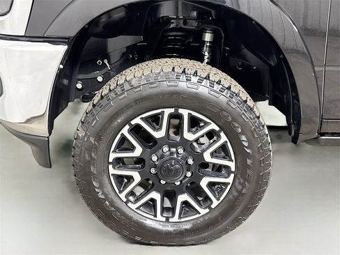 Used 2025 RAM 2500 Limited image 31