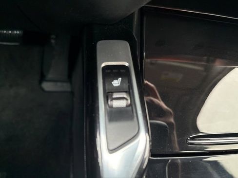 Used 2023 Kia Sorento SX image 32