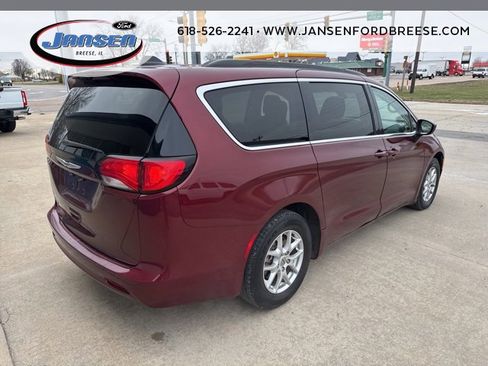 Used 2021 Chrysler Voyager Lxi image 6