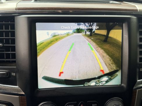 Used 2015 RAM 1500 Laramie w/ Convenience Group image 21