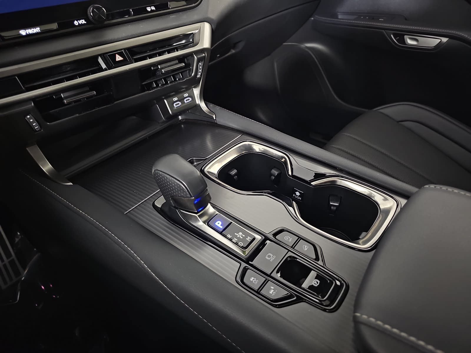 Used 2023 Lexus RX 350 F Sport w/ Accessory Package (Z1) AWD/4WD image 24