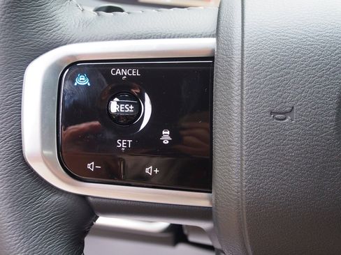 New 2026 Nissan Armada SL w/ Captain's Chari Seat Package image 22