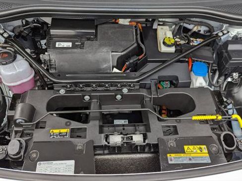 Used 2021 Volkswagen ID.4 Pro w/ ID.4 Protection Package image 29