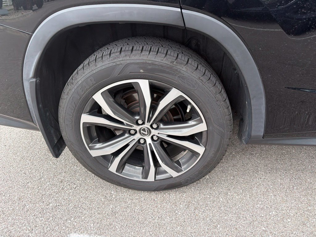 Used 2019 Lexus RX 350L AWD w/ Premium Package image 23