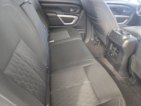 Used 2017 Nissan Titan SV image 26