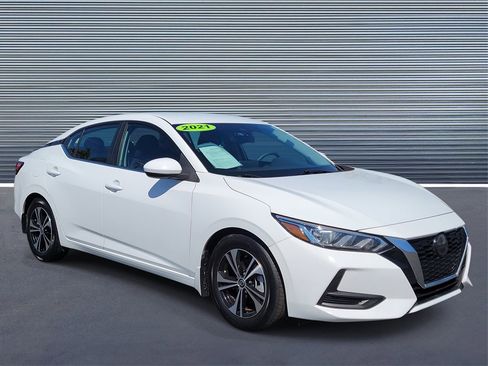 Used 2021 Nissan Sentra SV image 2