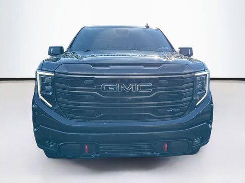 Used 2022 GMC Sierra 1500 AT4X image 2
