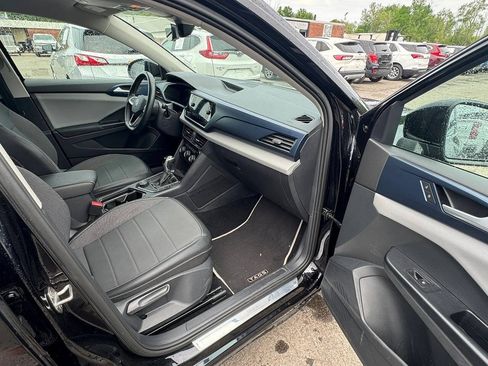 Used 2023 Volkswagen Taos SE AWD/4WD image 14