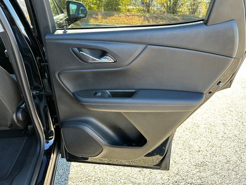 Used 2025 Chevrolet Blazer LT image 16