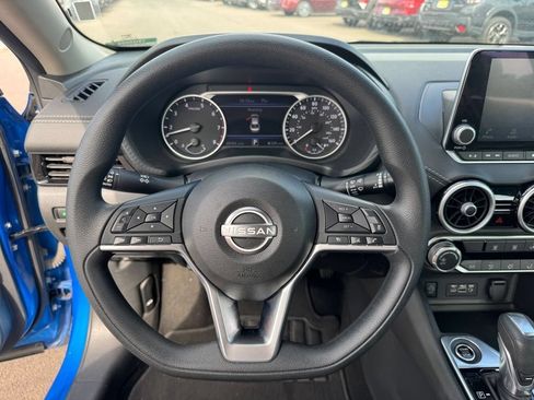 Used 2024 Nissan Sentra SV FWD image 20