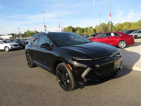 New 2026 Chevrolet Equinox EV RS image 2