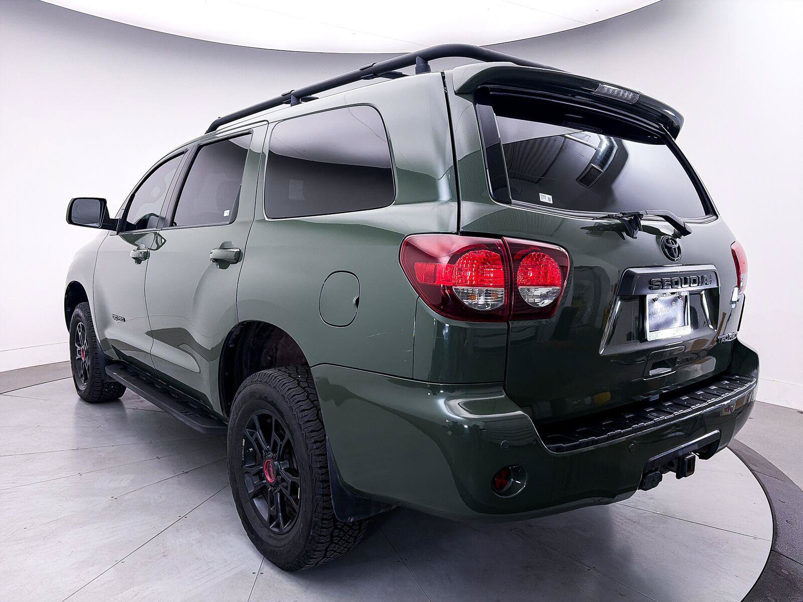 Used 2020 Toyota Sequoia TRD Pro w/ Carpet Mat Package (TMS) AWD/4WD image 12