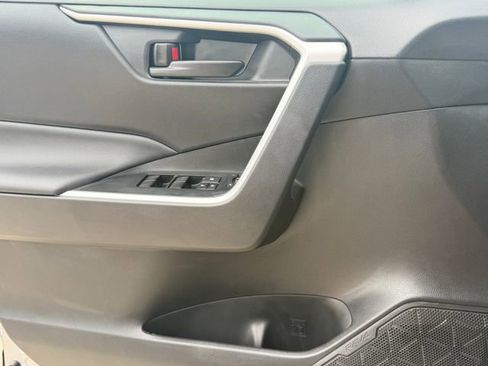 Used 2025 Toyota RAV4 LE FWD image 18