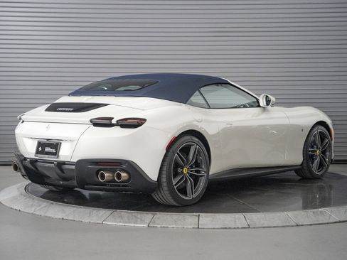 Used 2025 Ferrari Roma Spider image 12