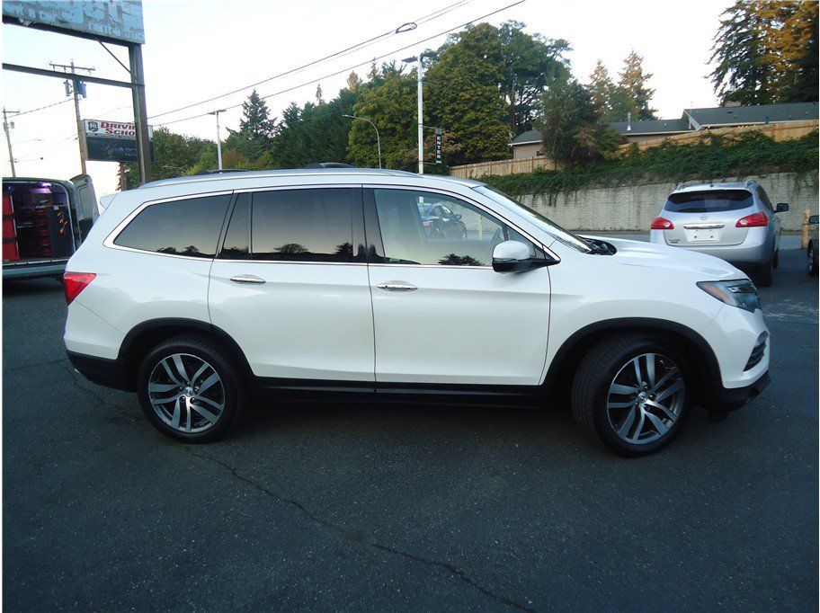Used 2016 Honda Pilot Elite image 5