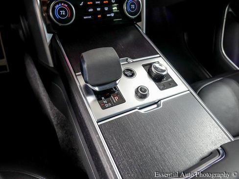 Used 2023 Land Rover Range Rover SE image 29