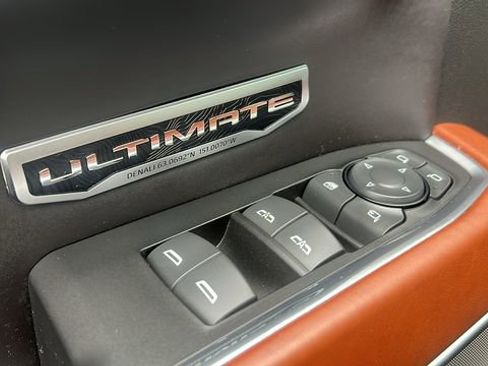Certified 2024 GMC Sierra 1500 Denali Ultimate AWD/4WD image 11