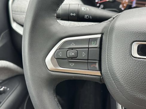 Used 2023 Jeep Compass Latitude w/ Convenience Group AWD/4WD image 23