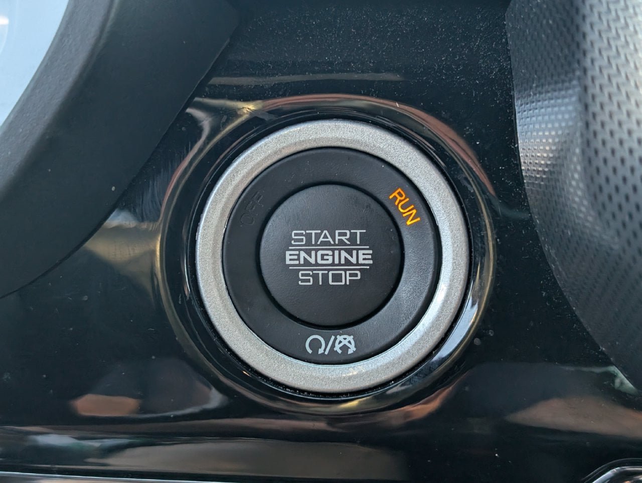 Used 2025 RAM 1500 Limited AWD/4WD image 17