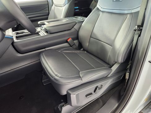 New 2025 Ford Expedition Max Platinum w/ Stealth Performance Package image 12