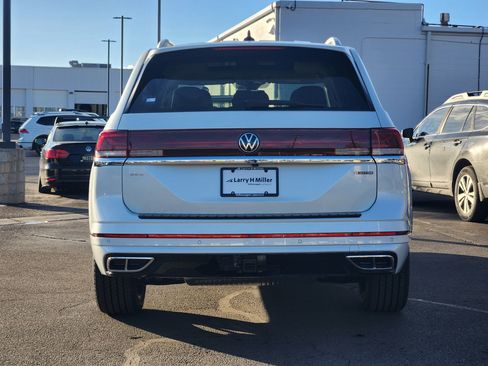 New 2026 Volkswagen Atlas SEL Premium R-Line AWD/4WD image 5