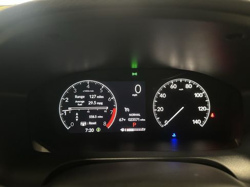Used 2025 Honda HR-V LX image 13