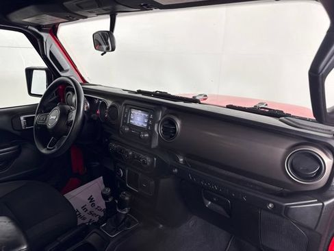 Used 2018 Jeep Wrangler Sport AWD/4WD image 33