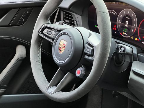 Used 2025 Porsche 911 Carrera GTS RWD image 20