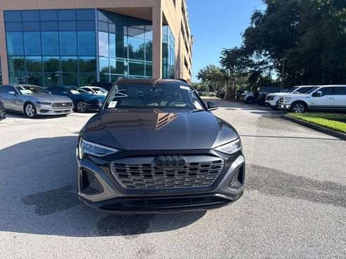 Used 2024 Audi Q8 e-tron Prestige AWD/4WD image 11
