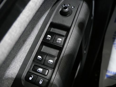 Used 2024 Jeep Compass Latitude AWD/4WD image 12
