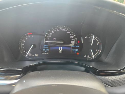 Used 2017 Cadillac XT5 FWD image 15