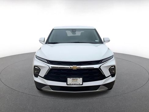 Used 2025 Chevrolet Blazer LT FWD image 4