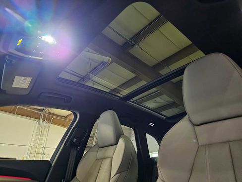 New 2025 Audi Q5 Prestige image 24