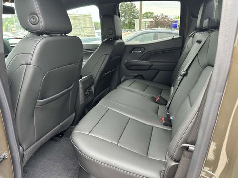 New 2025 GMC Canyon Elevation w/ Convenience Package image 14